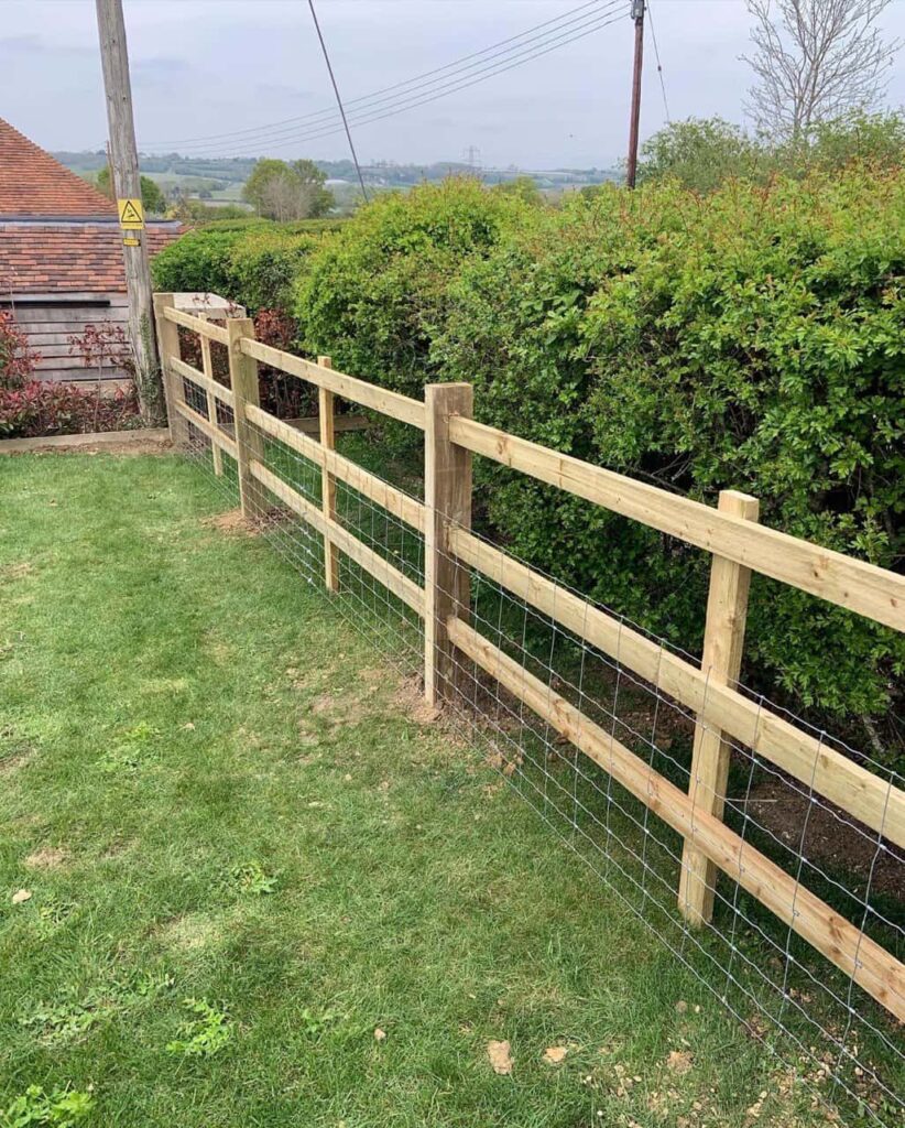 This is a photo of a picket fence and picket gate installed by Fast Fix Fencing Wimblington